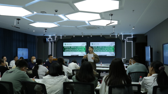 2022年6月18日,普洱学院举办大中小学思政课一体化教学展示观摩活动,由普洱学院、云南农业大学热作学院、滇西应用技术大学普洱茶学院三所高校思政课教师进行教学展示,邀请普洱一中、思茅三中、思茅一小相关负责人和思政课教师观摩并研讨。